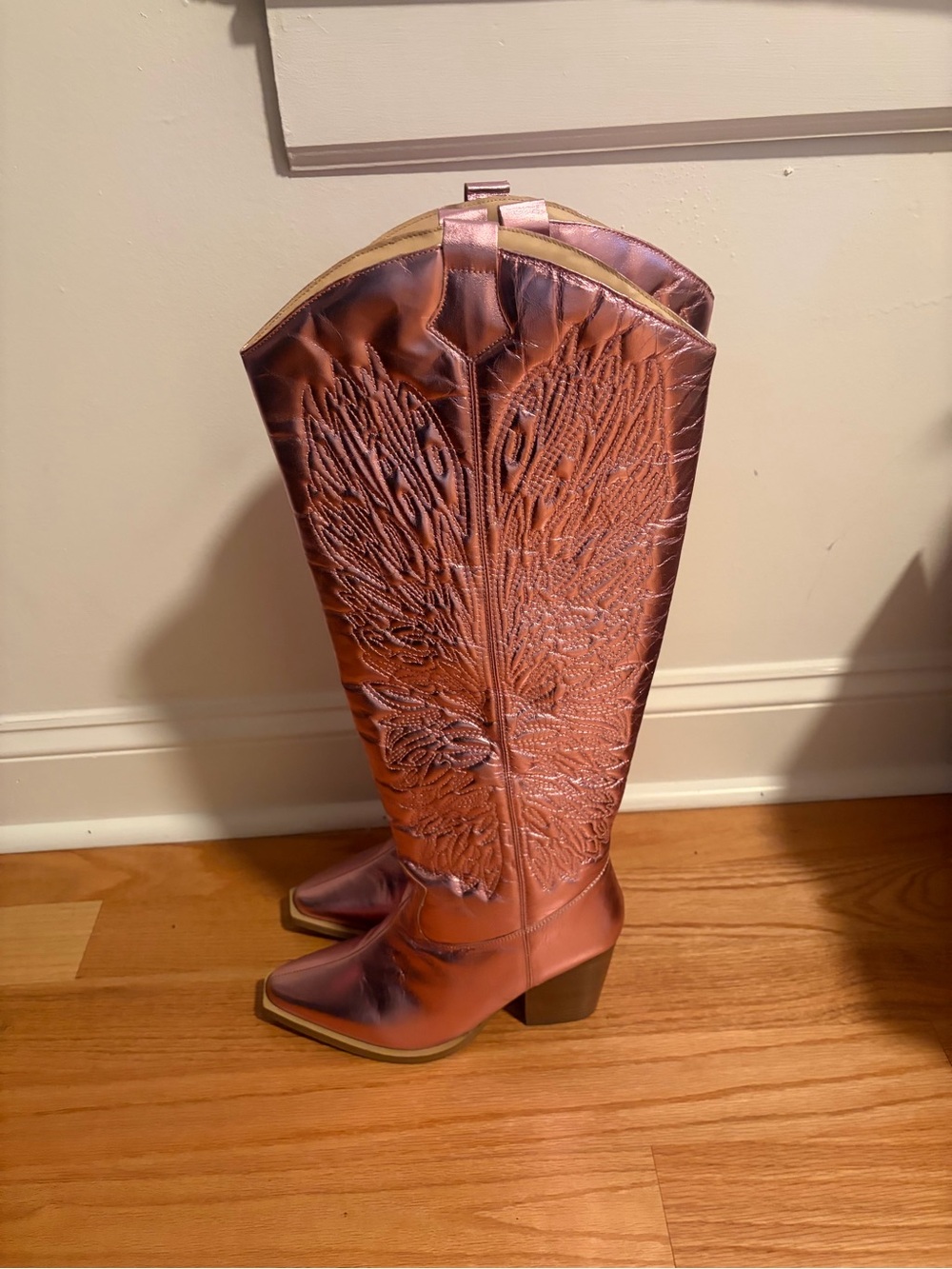 Brand New Nasty Gal Metallic Pink Knee-High Western Boots SZ 10 - Picture 3 of 4